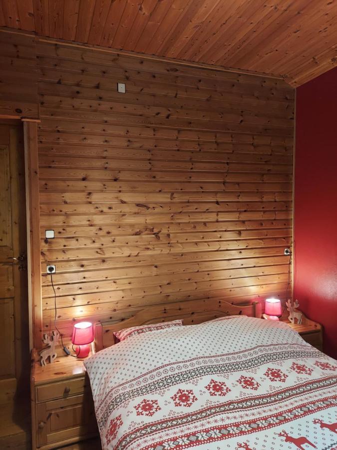 Chalet des pins d'Autriche Comblain-Fairon Exterior foto